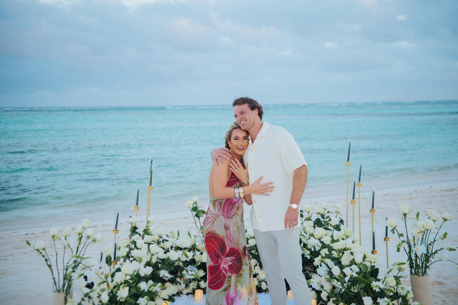White Serenity: detalhe da montagem 18 em uma praia privativa de Uvero Alto, Punta Cana. White Serenity: detalhe da montagem 18 em uma praia privativa de Uvero Alto, Punta Cana.