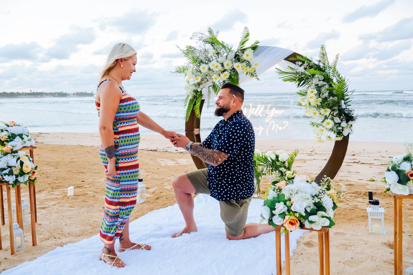 Infinity Love: detalhe da montagem 18 em uma praia privativa de Uvero Alto, Punta Cana. Infinity Love: detalhe da montagem 18 em uma praia privativa de Uvero Alto, Punta Cana.
