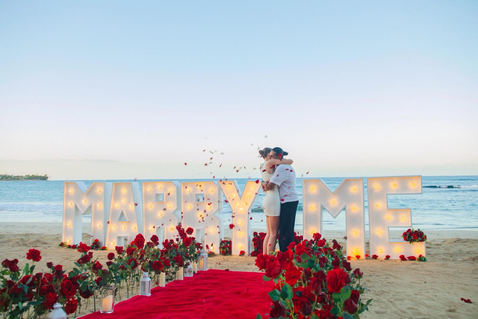 Sign of Love: setup detail 5 on a private beach in Uvero Alto, Punta Cana. Sign of Love: setup detail 5 on a private beach in Uvero Alto, Punta Cana.