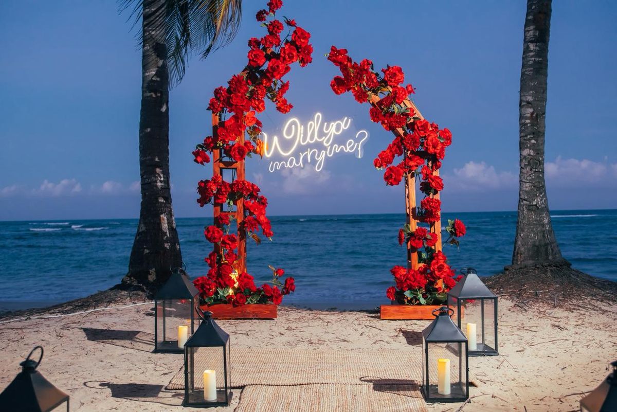 Amour Essence: decoração em destaque 1 em uma praia privativa de Uvero Alto, Punta Cana. Amour Essence: decoração em destaque 1 em uma praia privativa de Uvero Alto, Punta Cana.