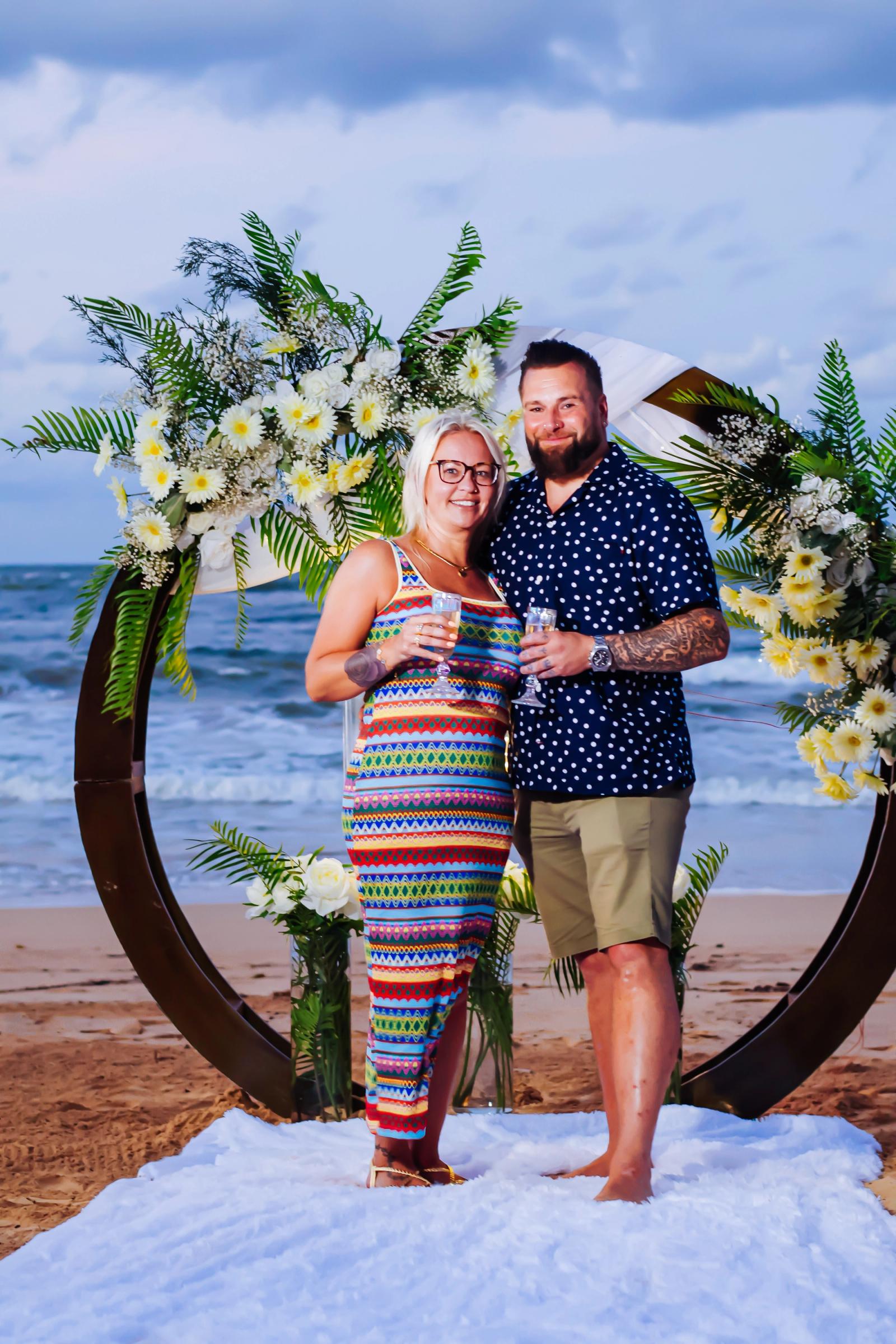 Infinity Love: detalhe da montagem 7 em uma praia privativa de Uvero Alto, Punta Cana. Infinity Love: detalhe da montagem 7 em uma praia privativa de Uvero Alto, Punta Cana.