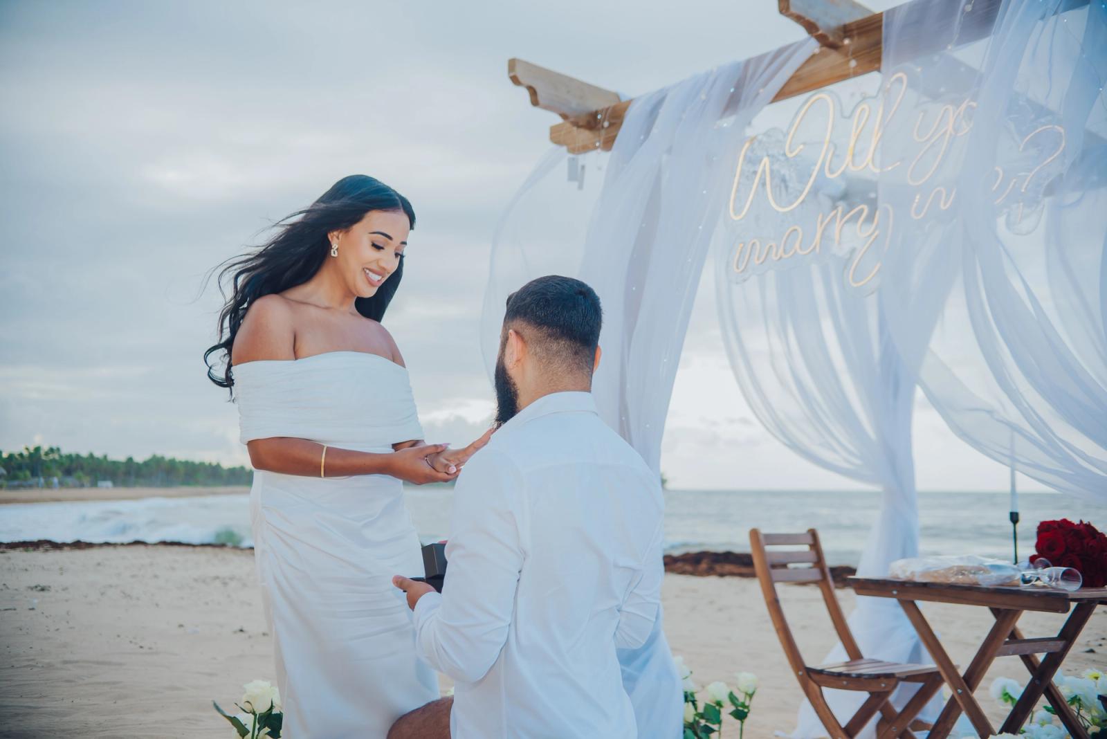 Una propuesta soñada en Punta Cana capturada al caer el sol: detalle del montaje 5, Uvero Alto, Punta Cana. Una propuesta soñada en Punta Cana capturada al caer el sol: detalle del montaje 5, Uvero Alto, Punta Cana.