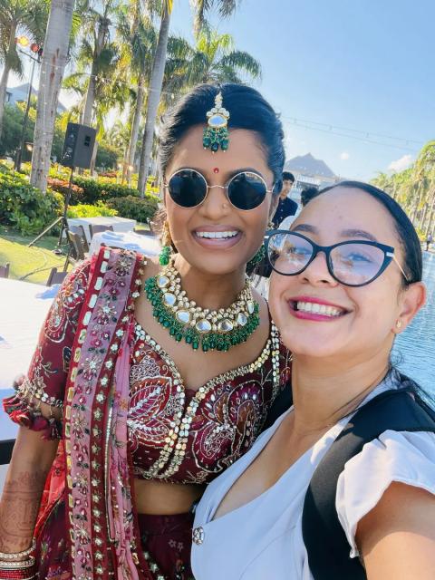 The bride with Grecia during the celebration — Punta Cana