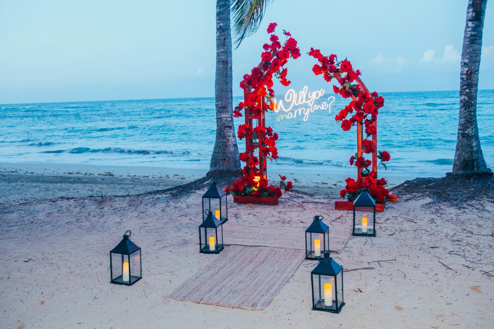 Amour Essence: detalhe da montagem 10 em uma praia privativa de Uvero Alto, Punta Cana. Amour Essence: detalhe da montagem 10 em uma praia privativa de Uvero Alto, Punta Cana.