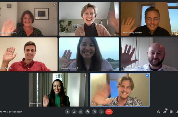 Sessions team på et videomøde