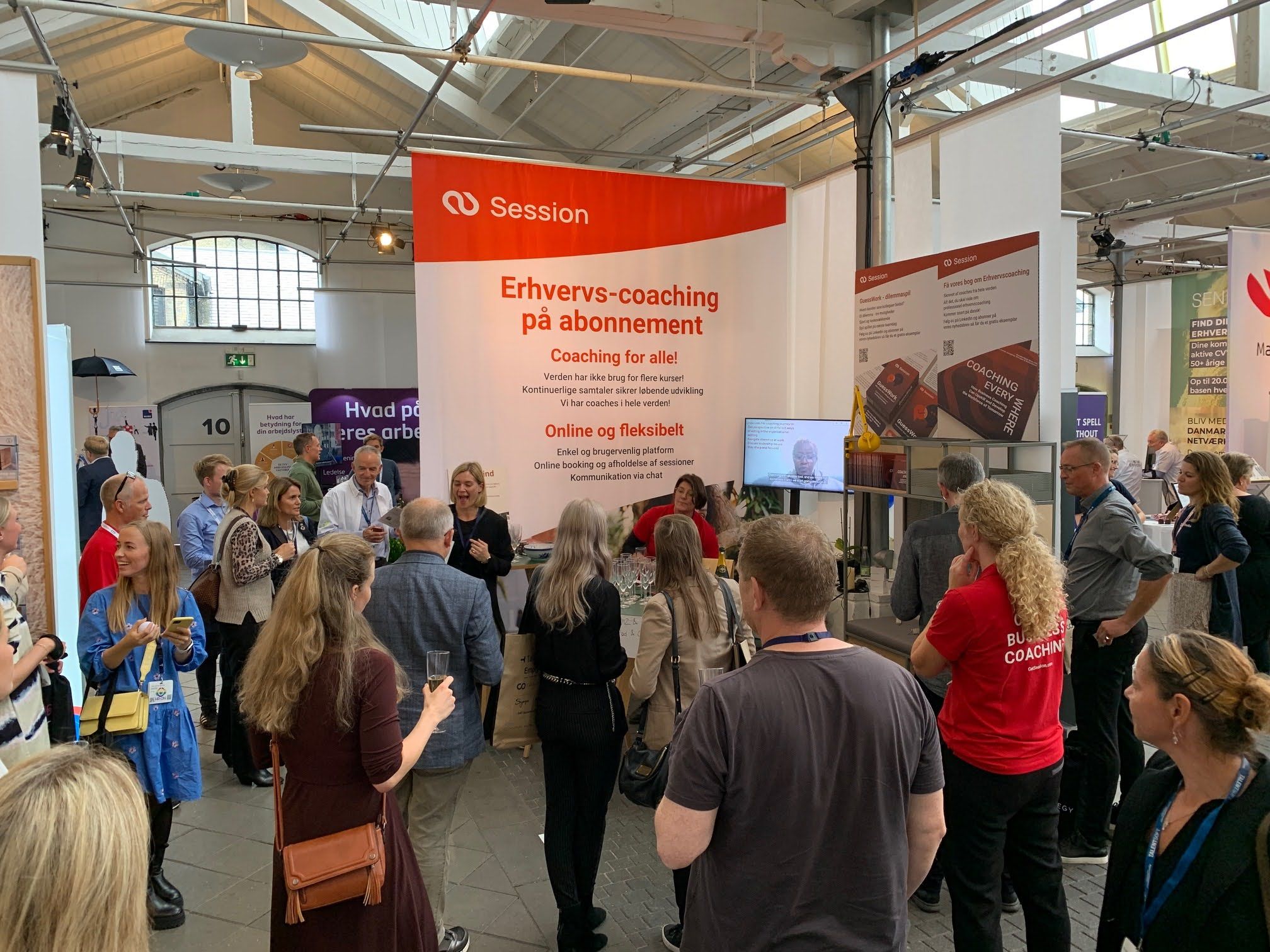 Picture of Session's booth at an HR conference