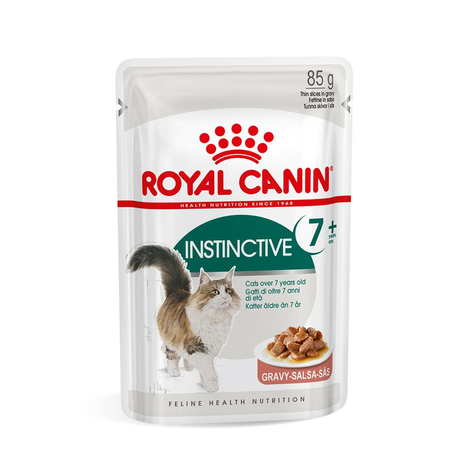 Envase de alimento Royal Canin Instinctive 7+ en salsa para gatos