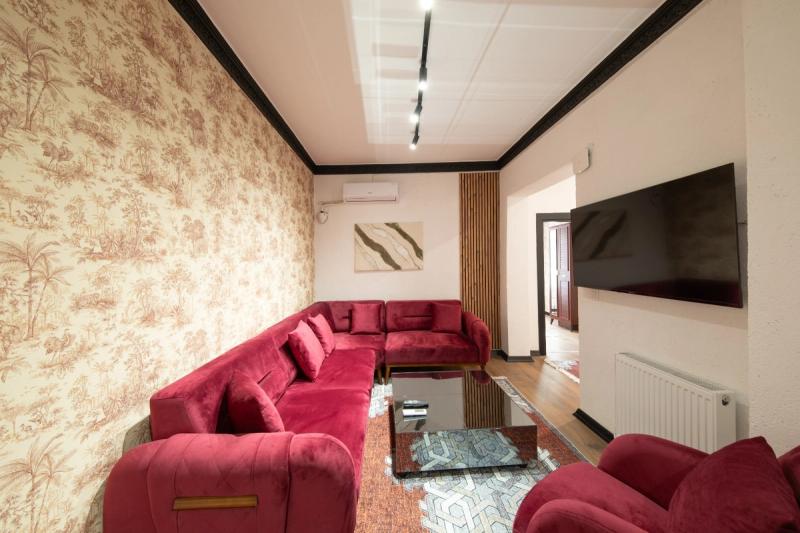 Deluxe Large Apartment for 7 Adults with 2 WC