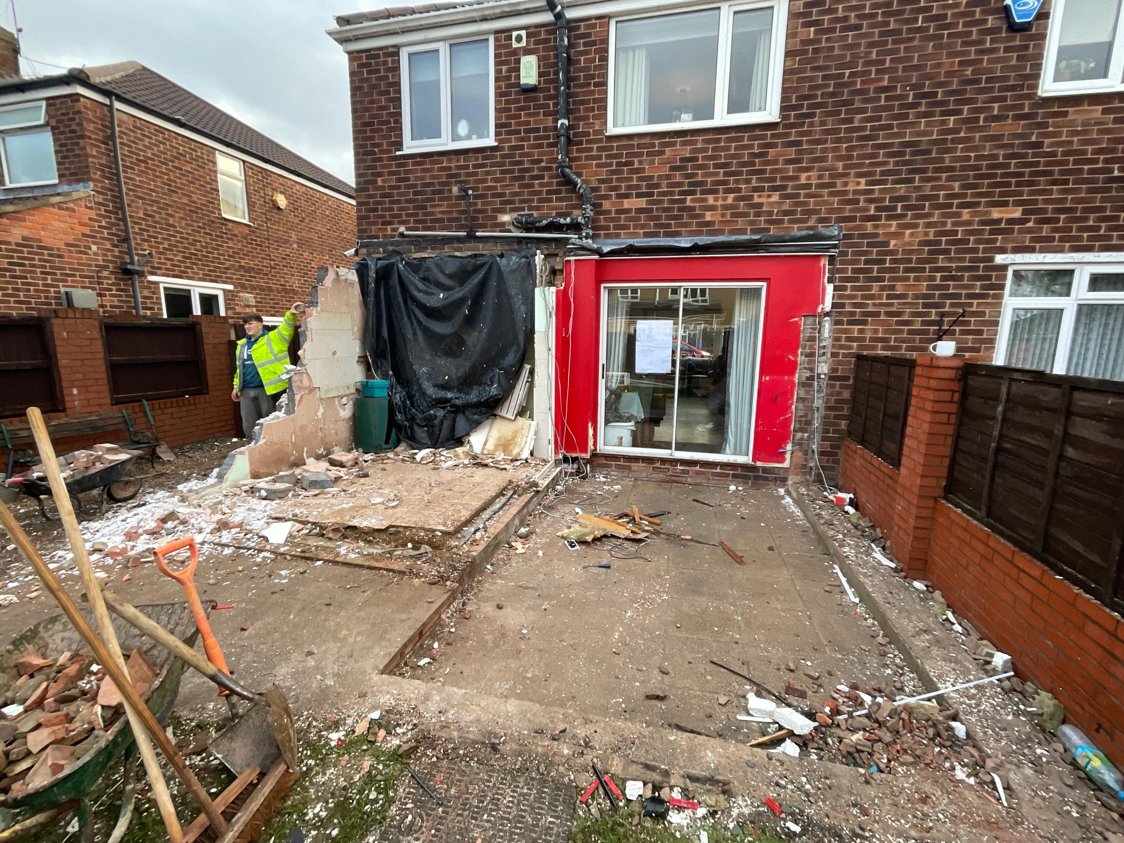 Robin Hood Crescent - Edenthorpe, photo 6