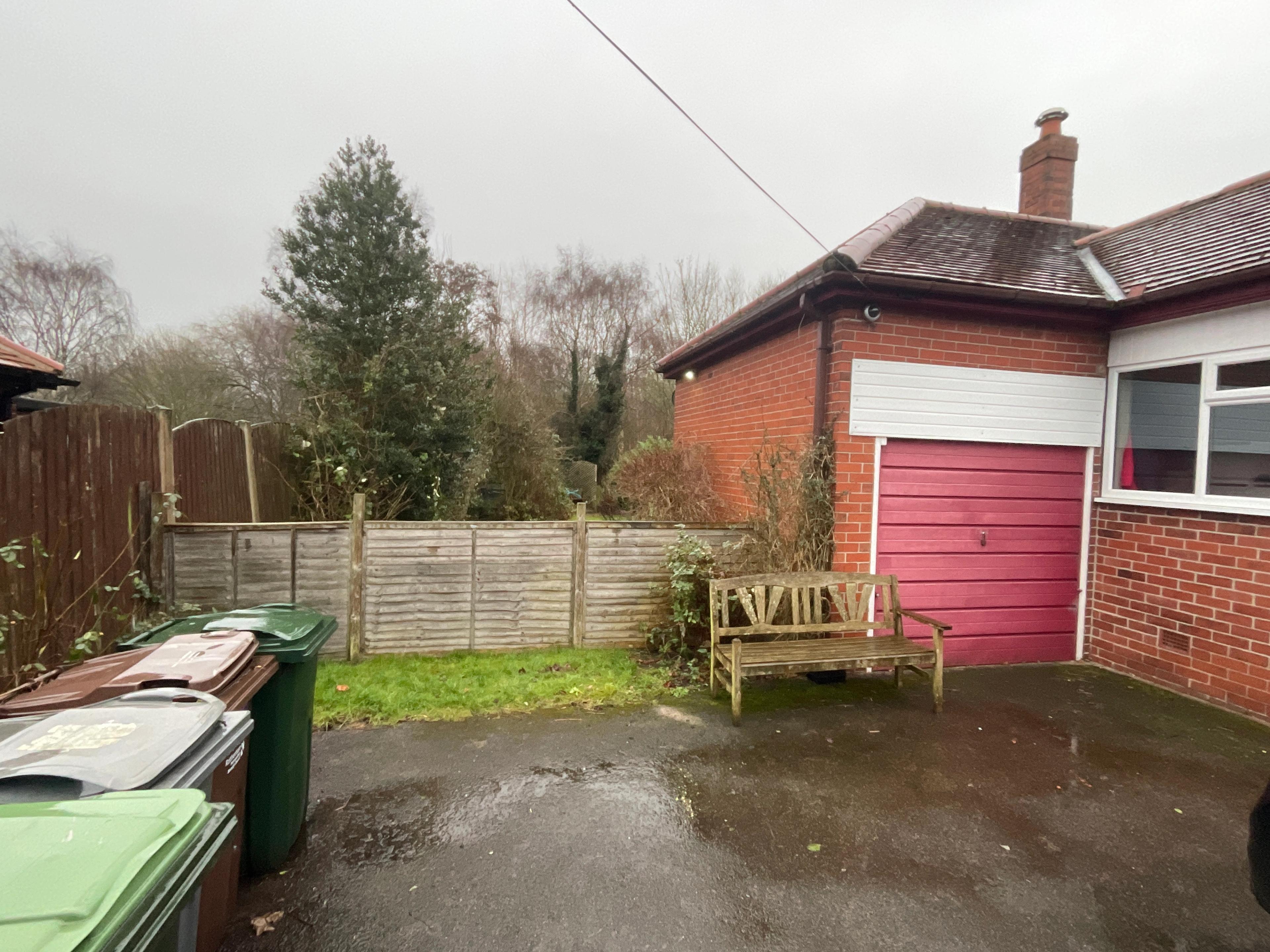 Golden Smithies - Wath, photo 3