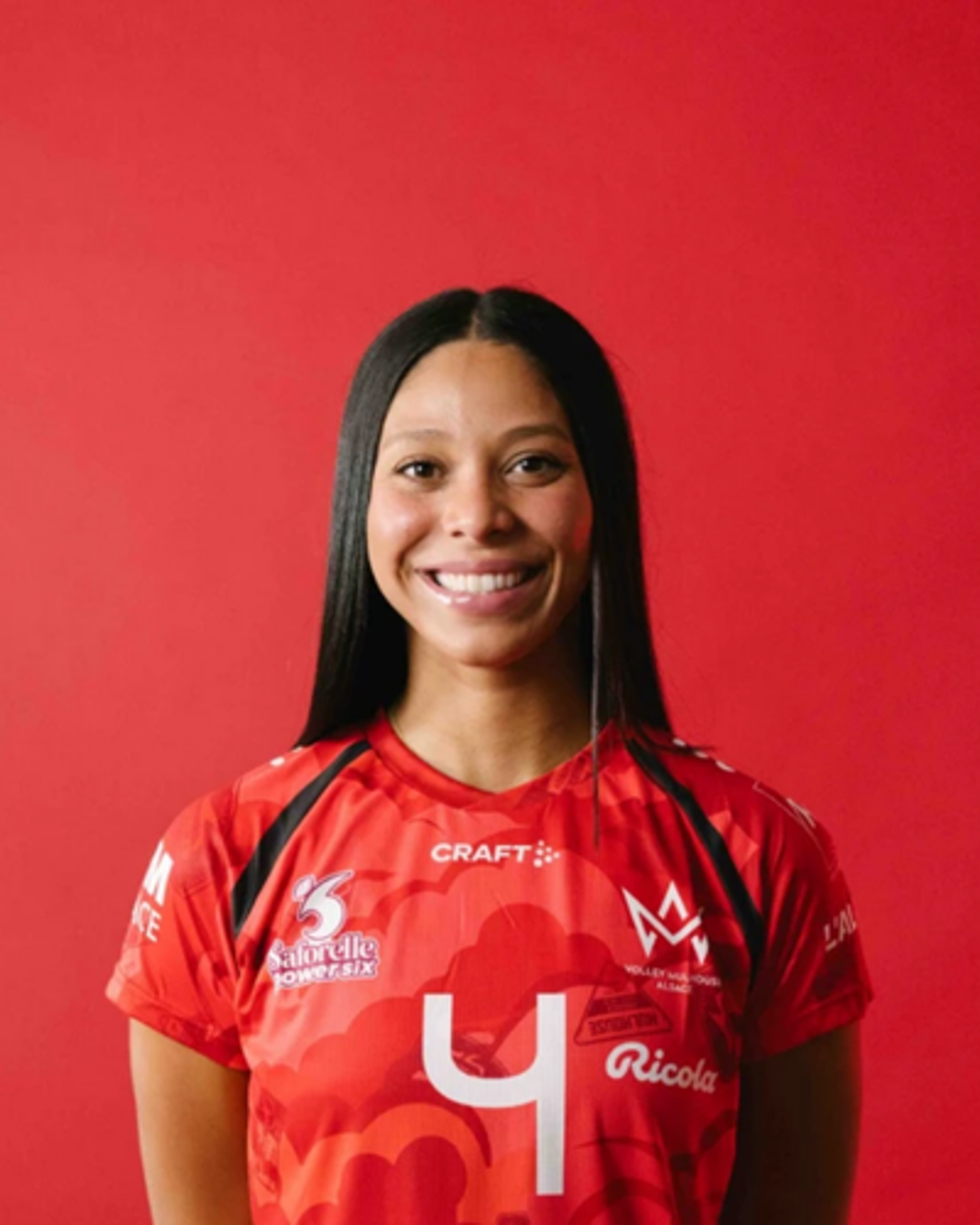 A profile picture for Alondra Vazquez