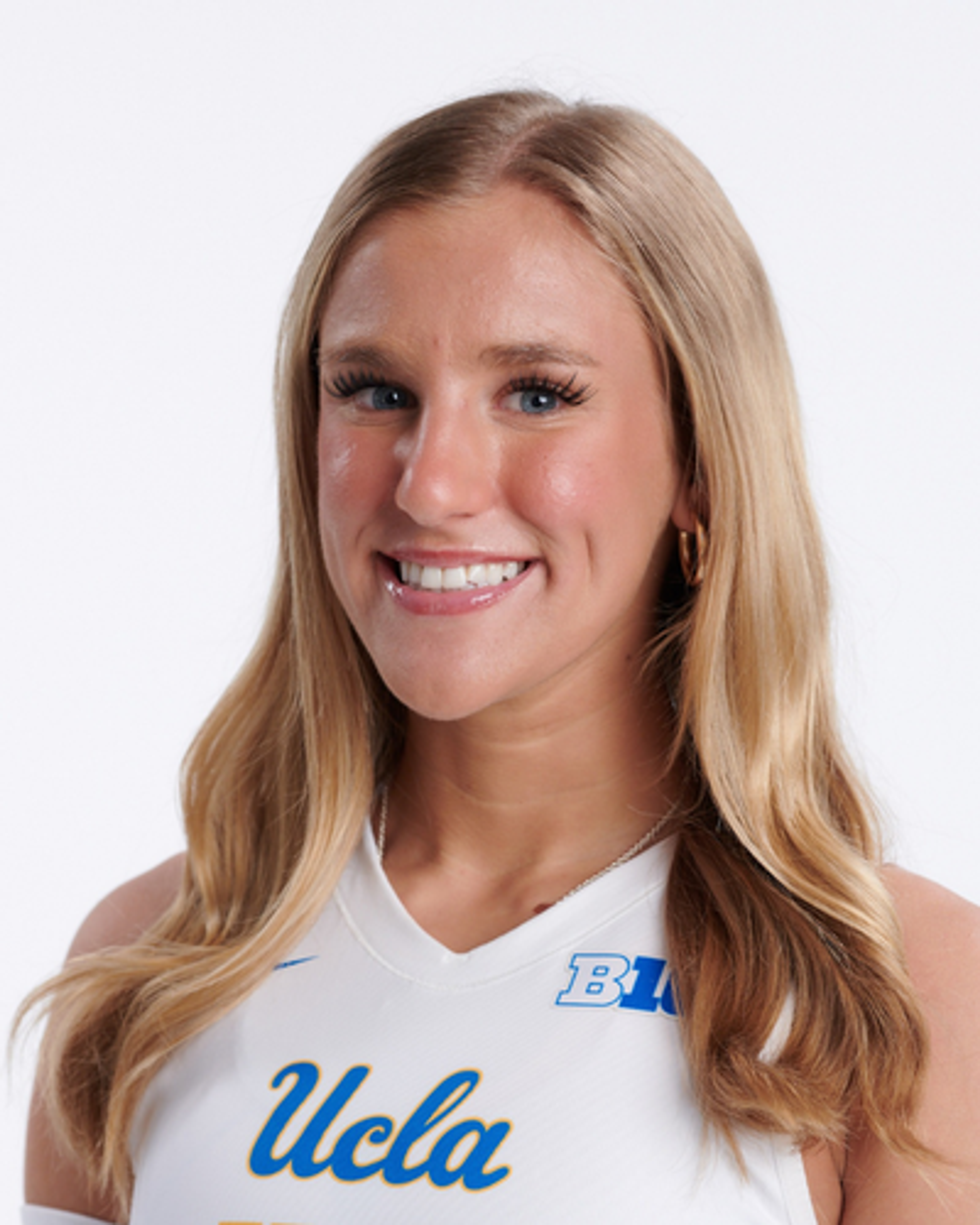 A profile picture for Lola Schumacher