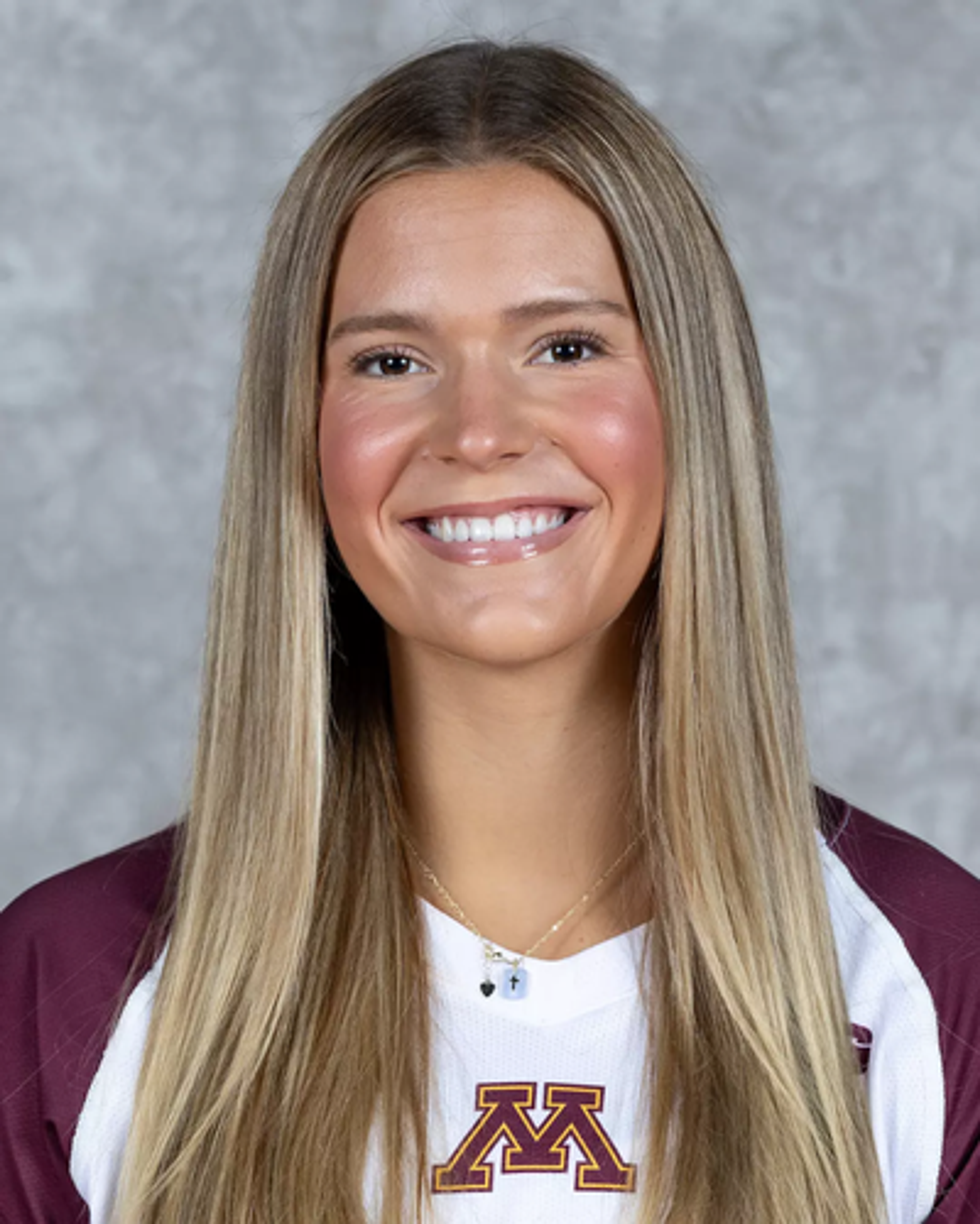 A profile picture for Carly Gilk