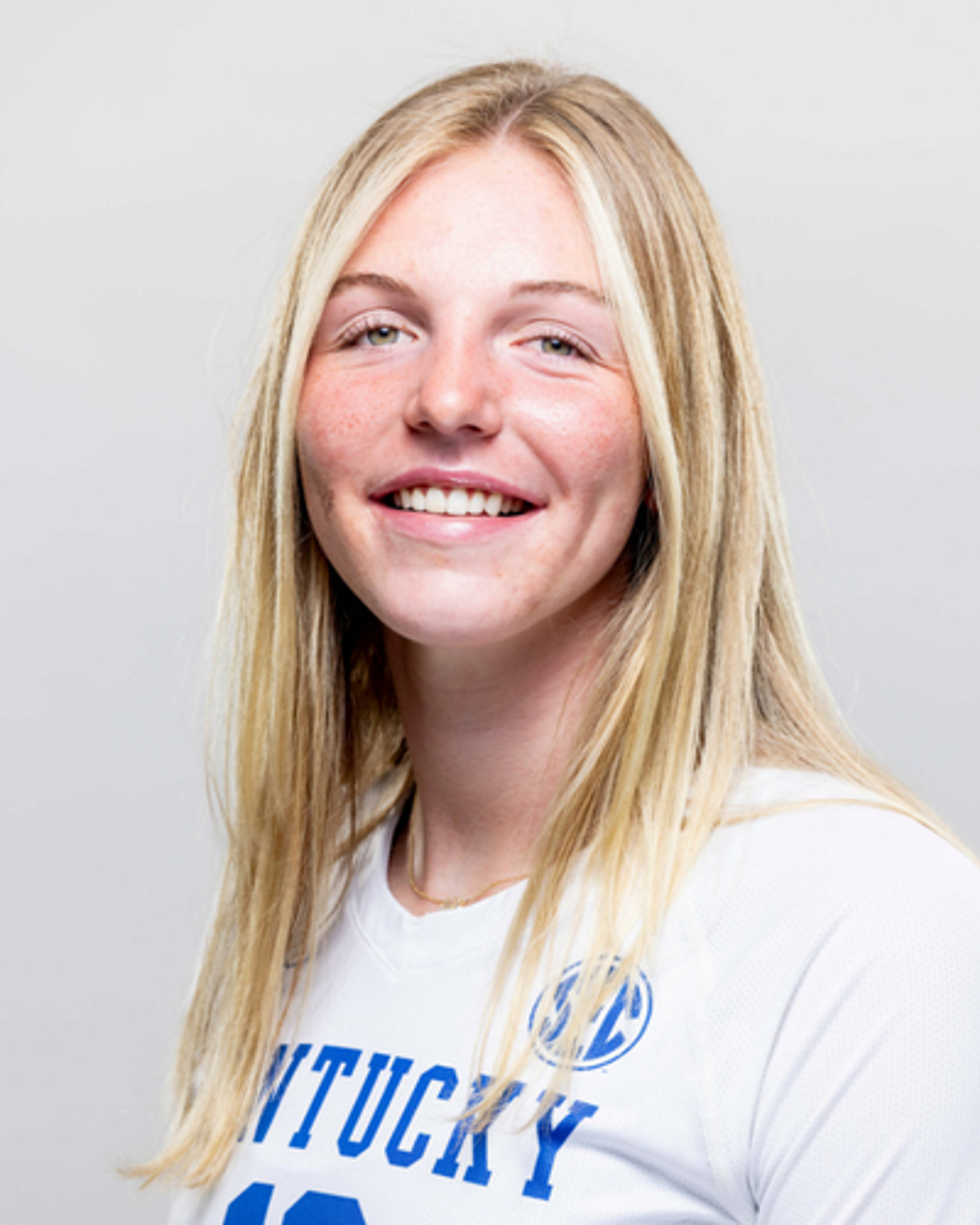 A profile picture for Hannah Benjamin