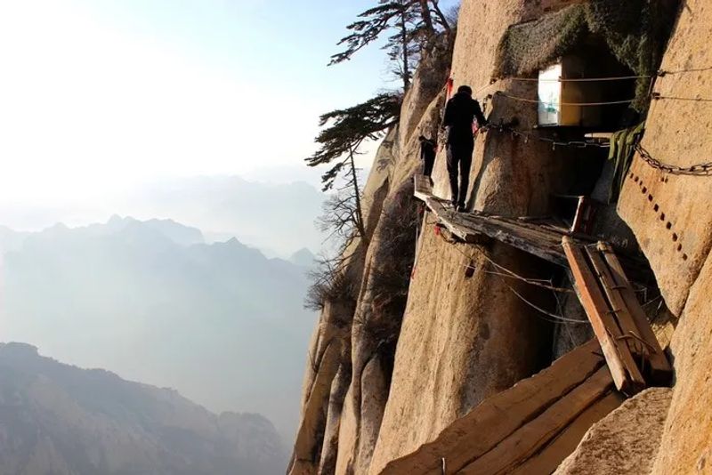 5 de los trekkings más peligrosos del mundo
