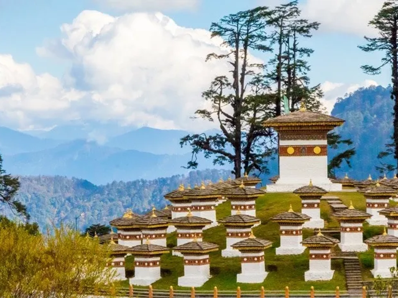 Dochula Pass 108 chortens