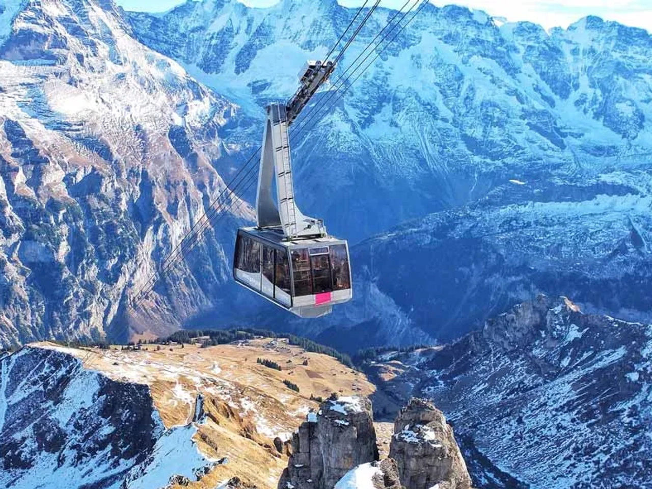 teleférico nos alpes suiços