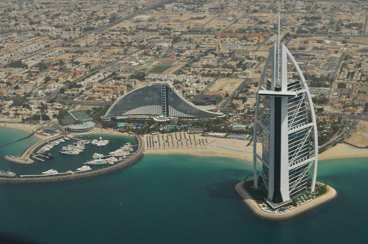 asistencia y seguro de viajes a Emiratos Árabes Unidos