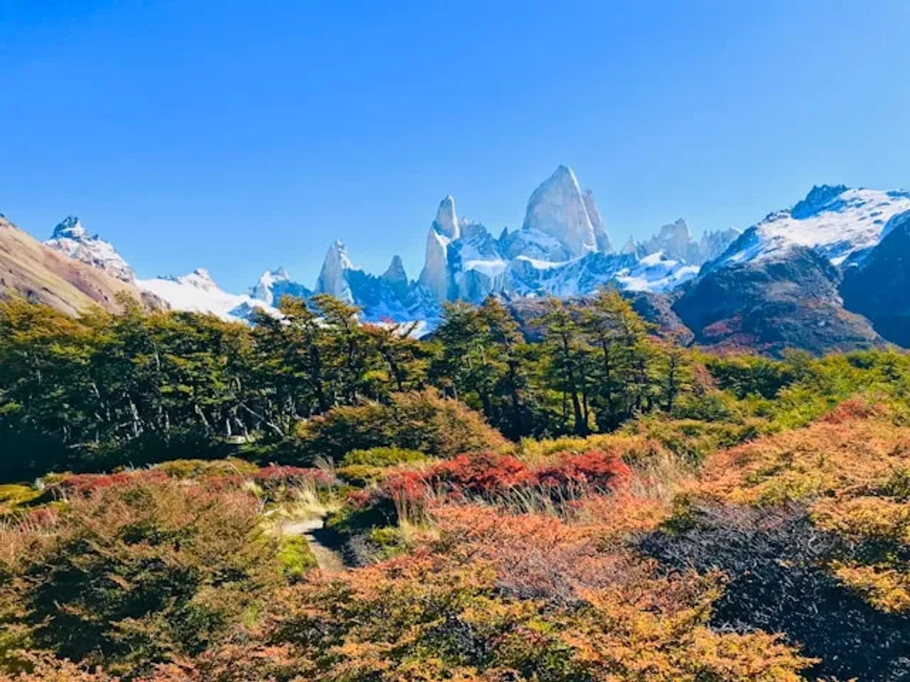 vista com sol de torres del paine no chile