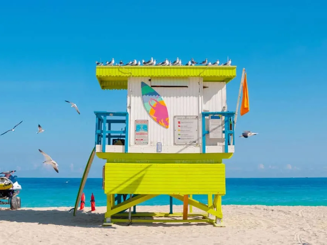 casinha do salva-vidas na praia de south beach