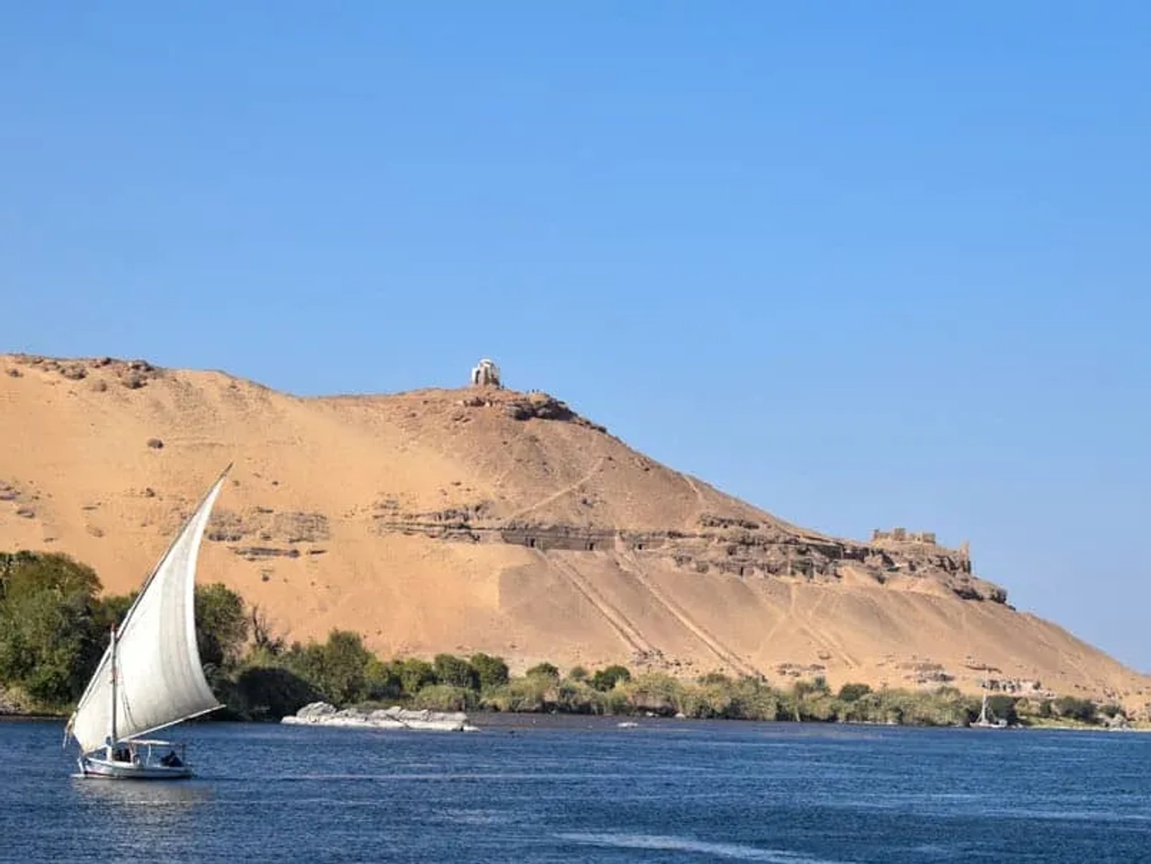 Cruzar el Nilo en velero