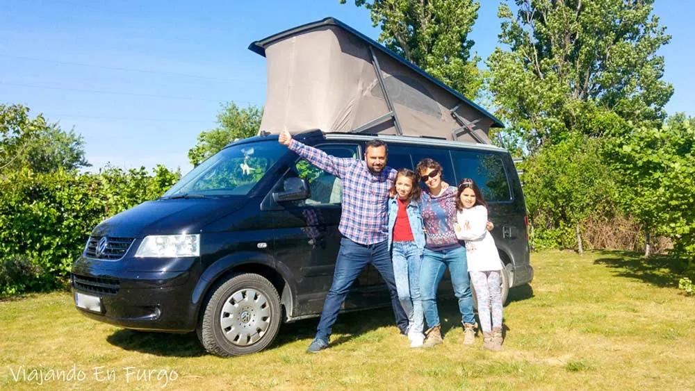 familas que viajan en furgoneta