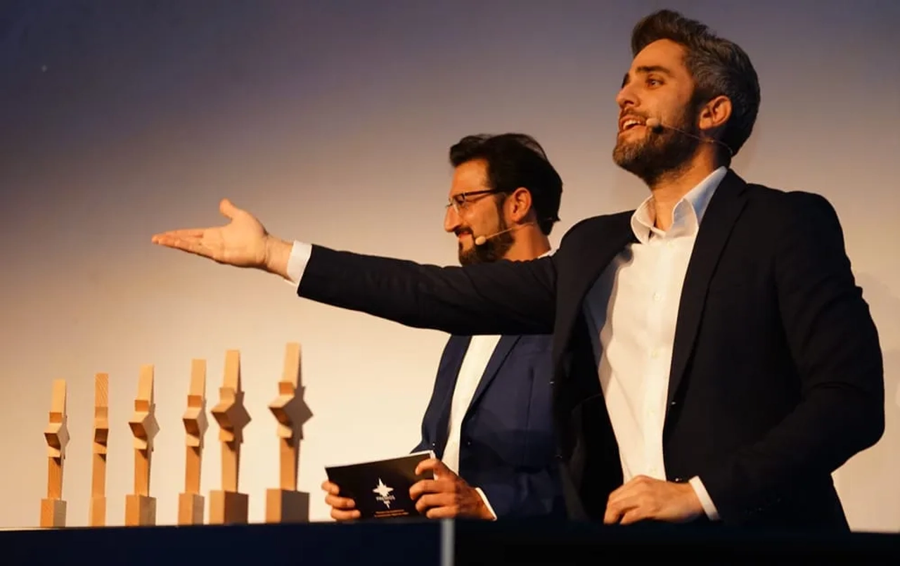 Presentadores de los Premios IATI 2022