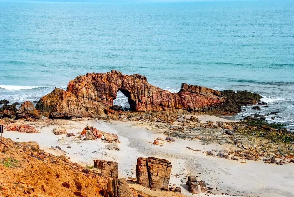 vista panoramica da pedra furada
