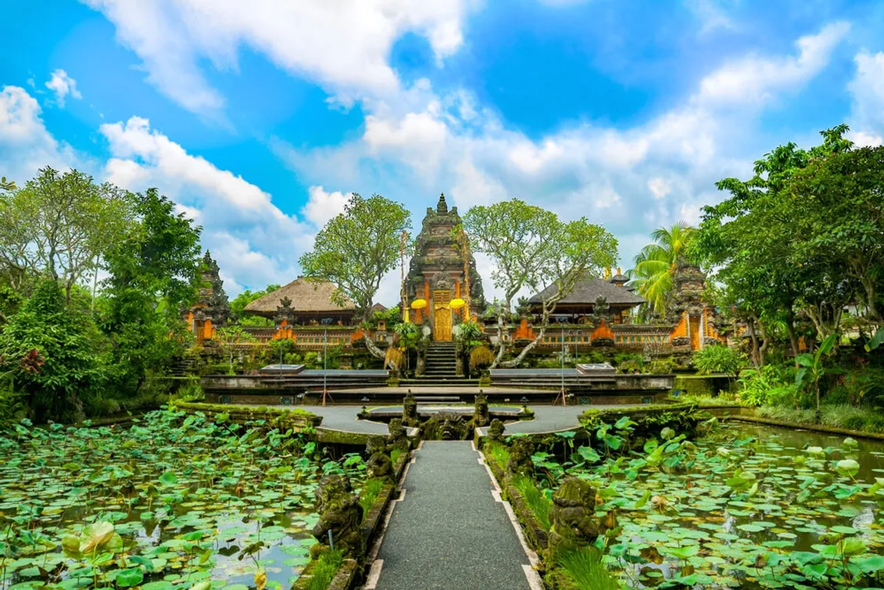 templo de taman saraswati em bali