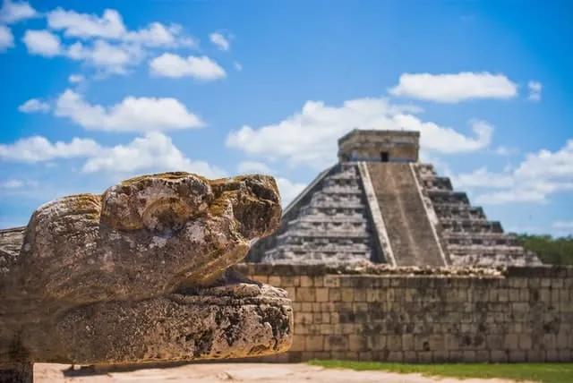 ruína maia chichen itza méxico