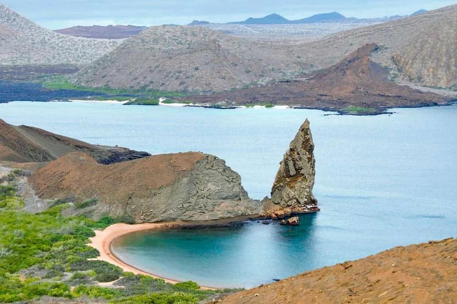Seguro de viagem para o Equador: vista de Bartolomé nas Ilhas Galápagos