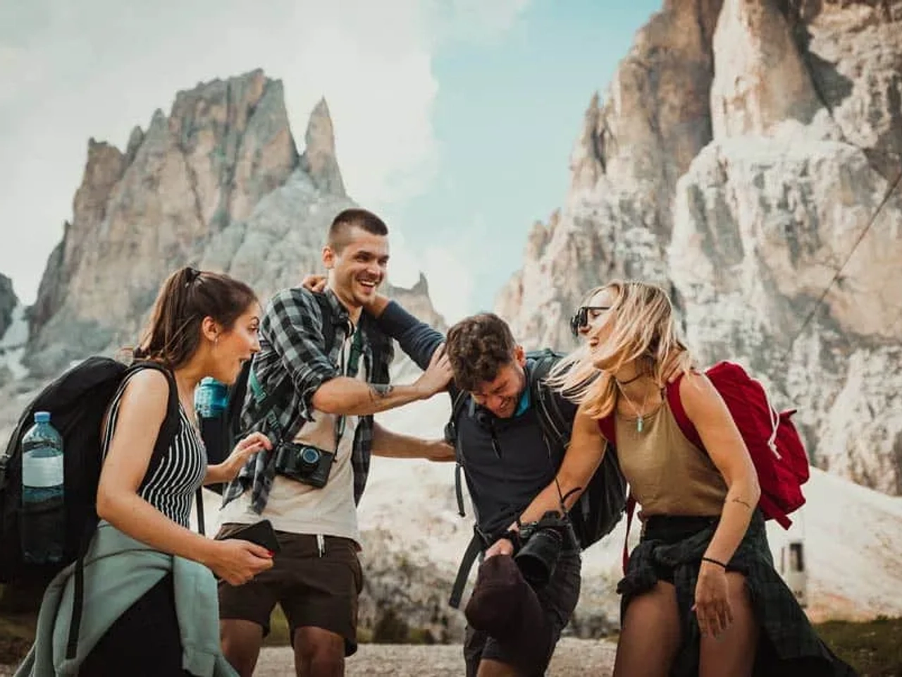 ganar dinero viajando