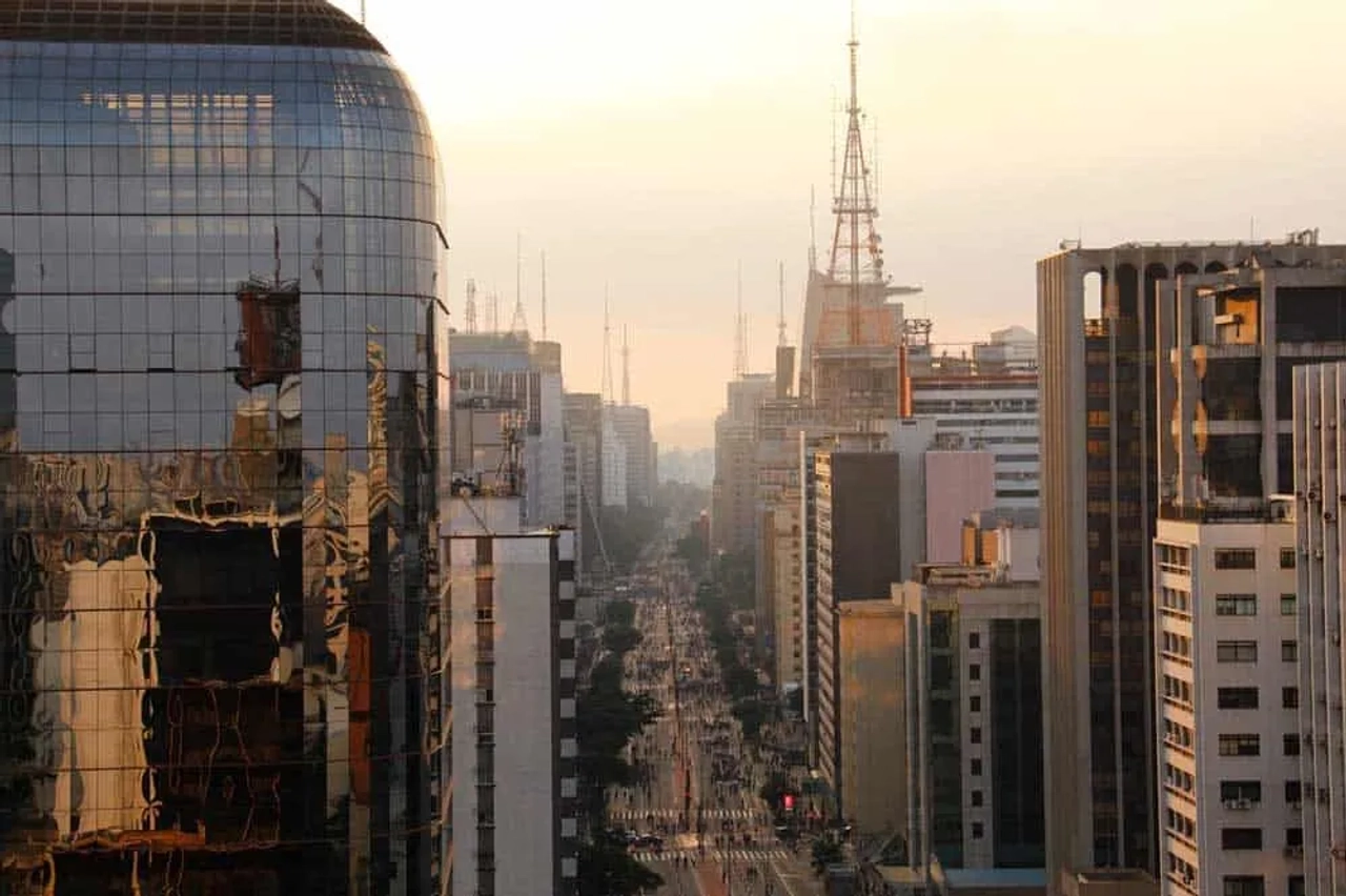 pasear por la Avenida Paulista