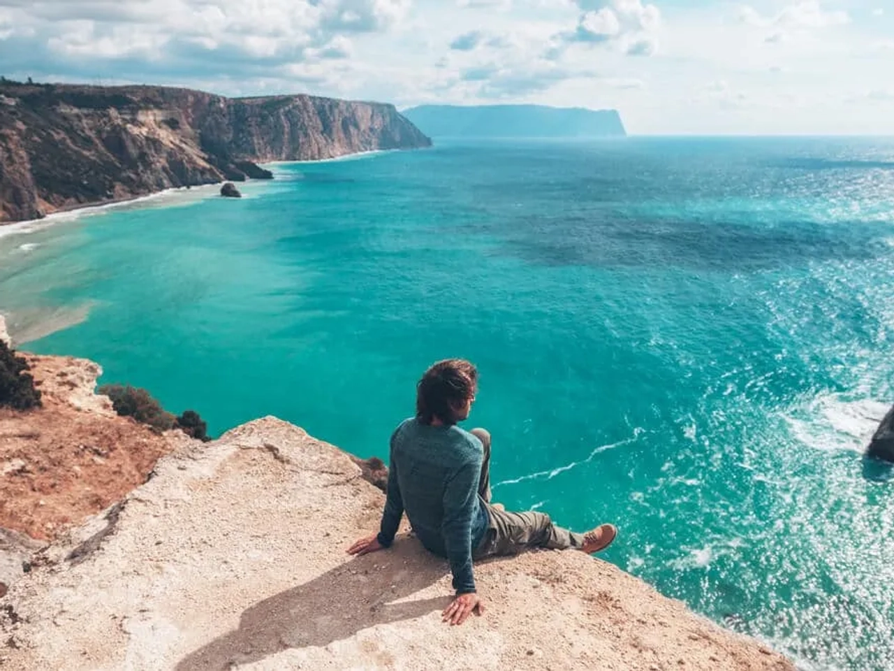 porque viajar a solo pelo mundo