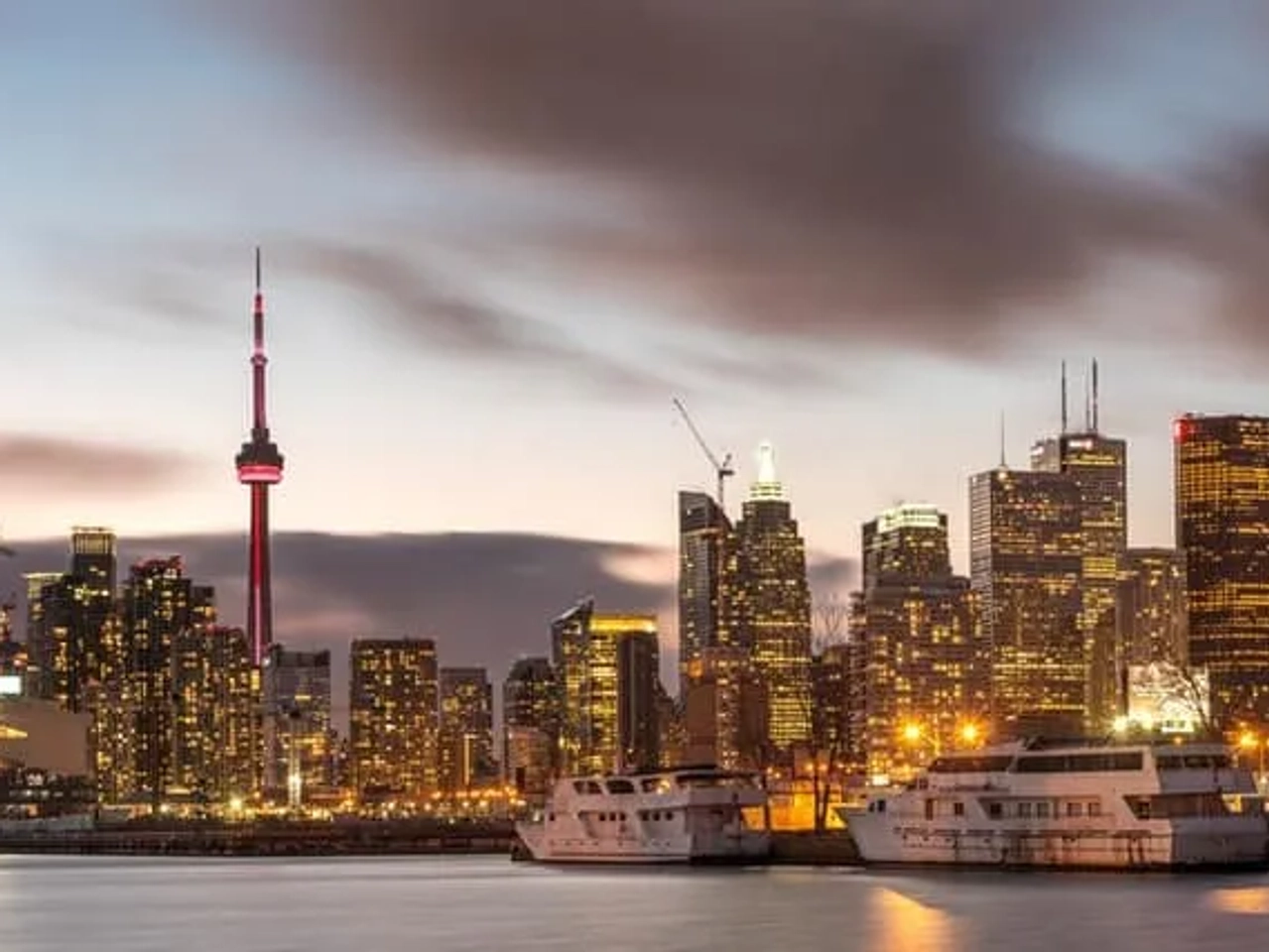 vista da cidade de toronto durante a noite