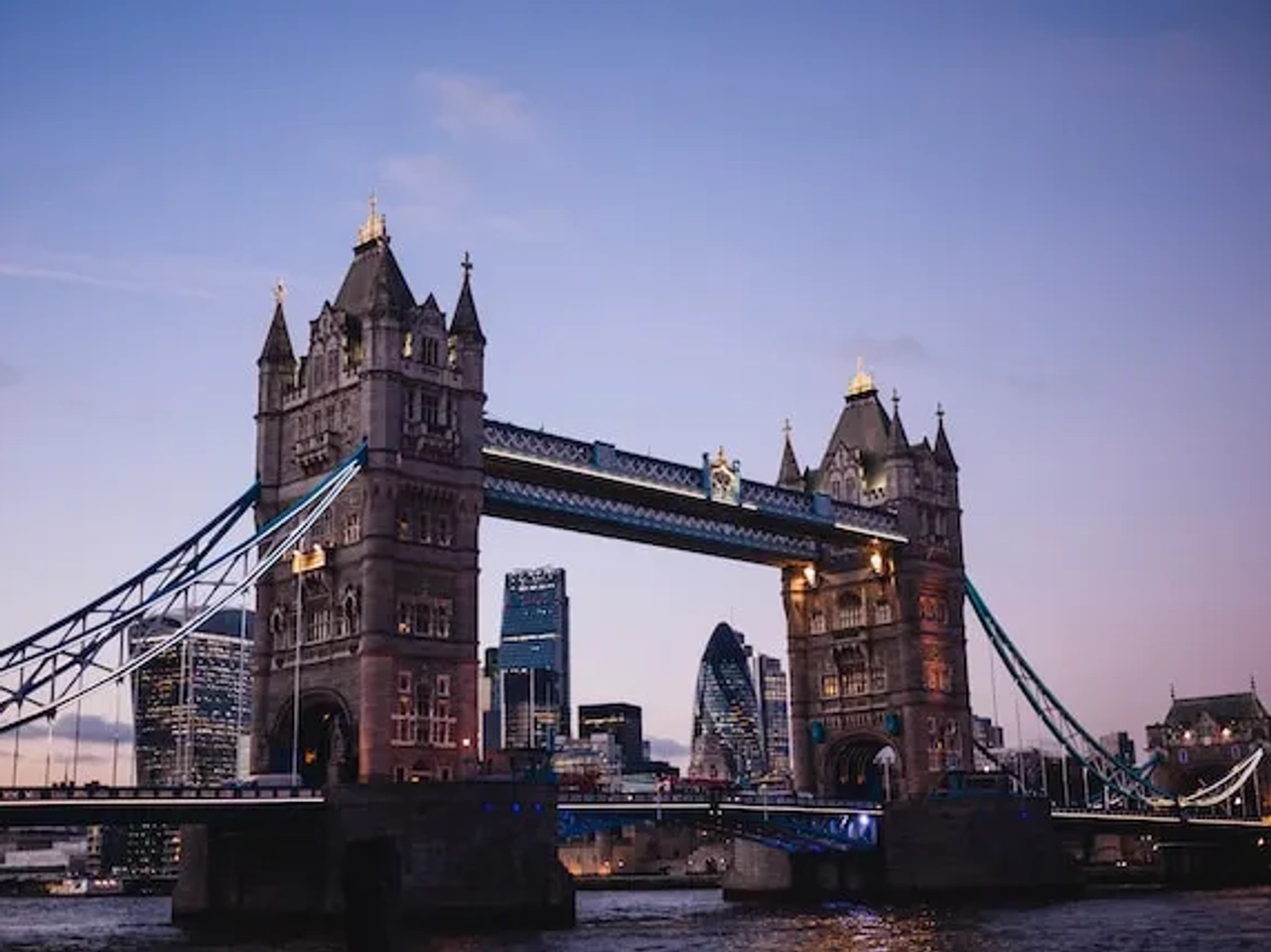 tower bridge at sunset in london