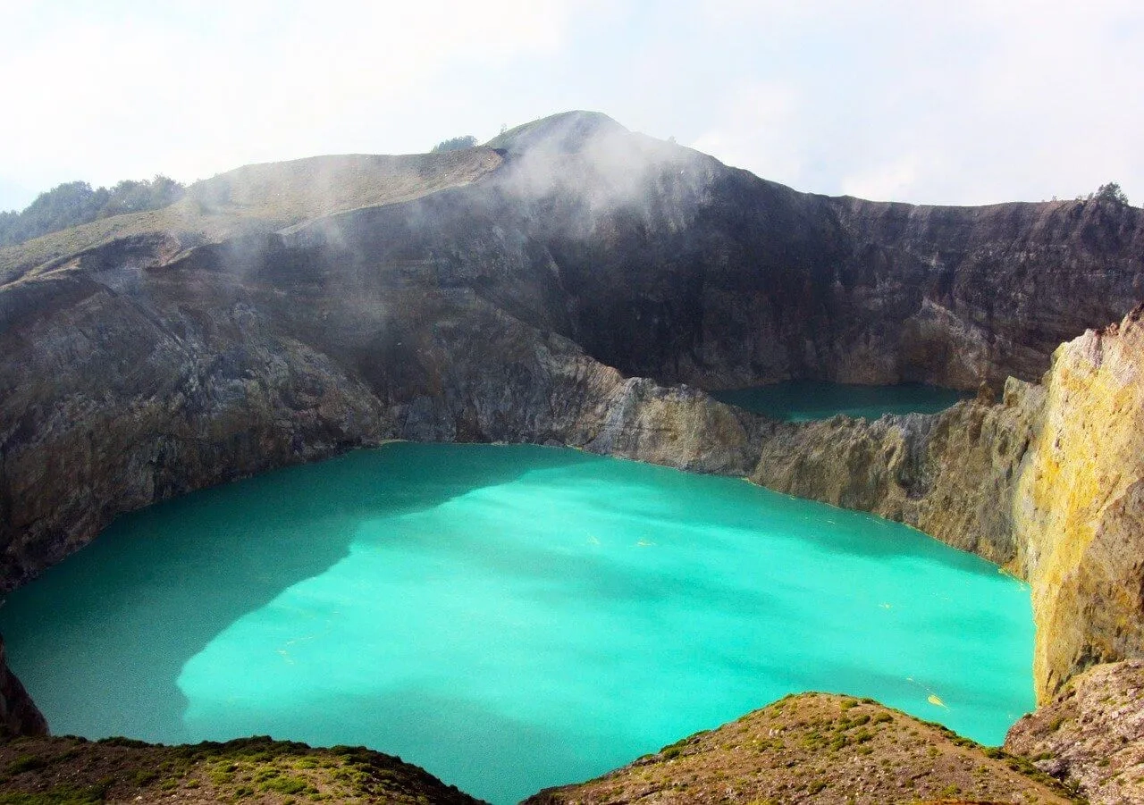 lagos kelimutu na ilha das flores