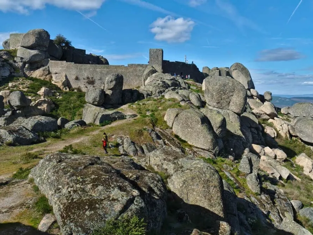 ruinas do castelo de monsanto