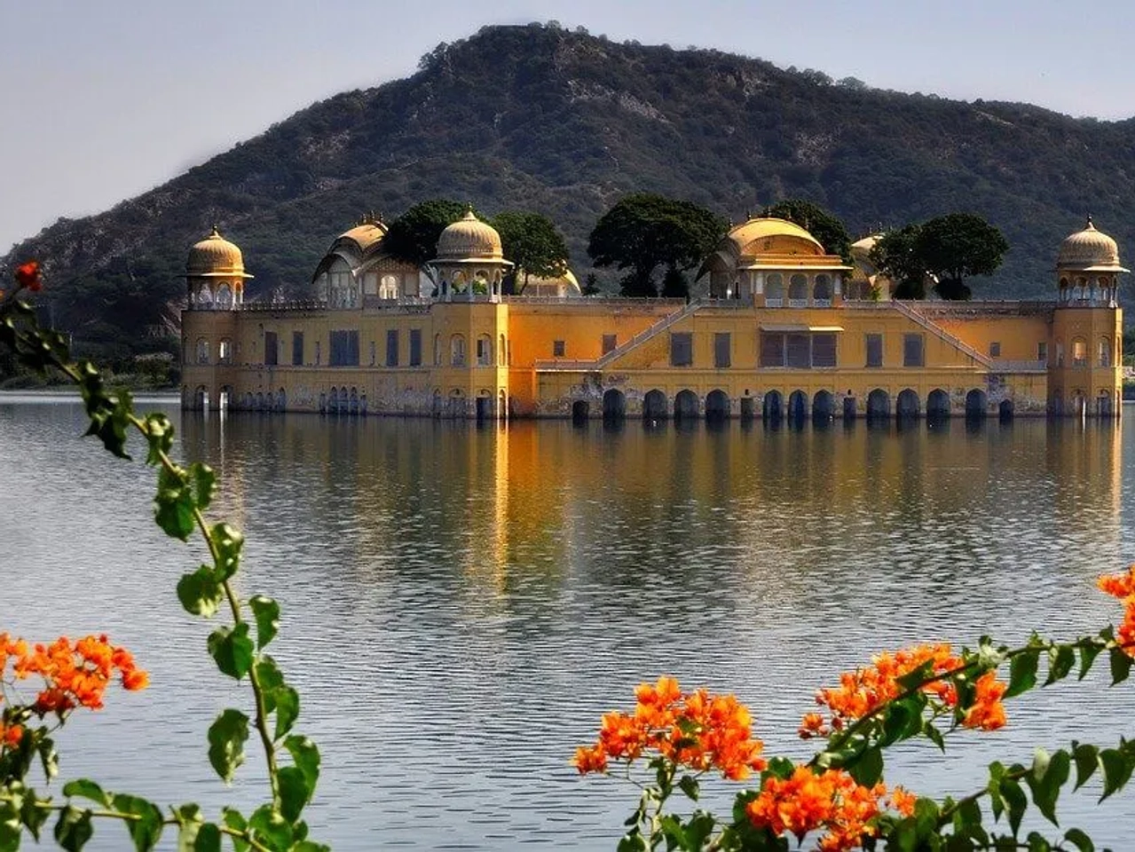 palacio de agua em jaipur