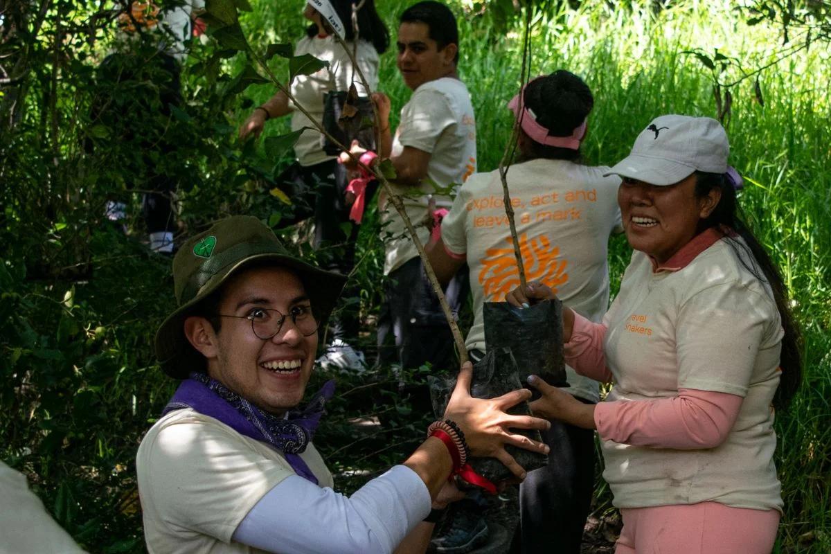 reforestación de IATI Travel Shakers