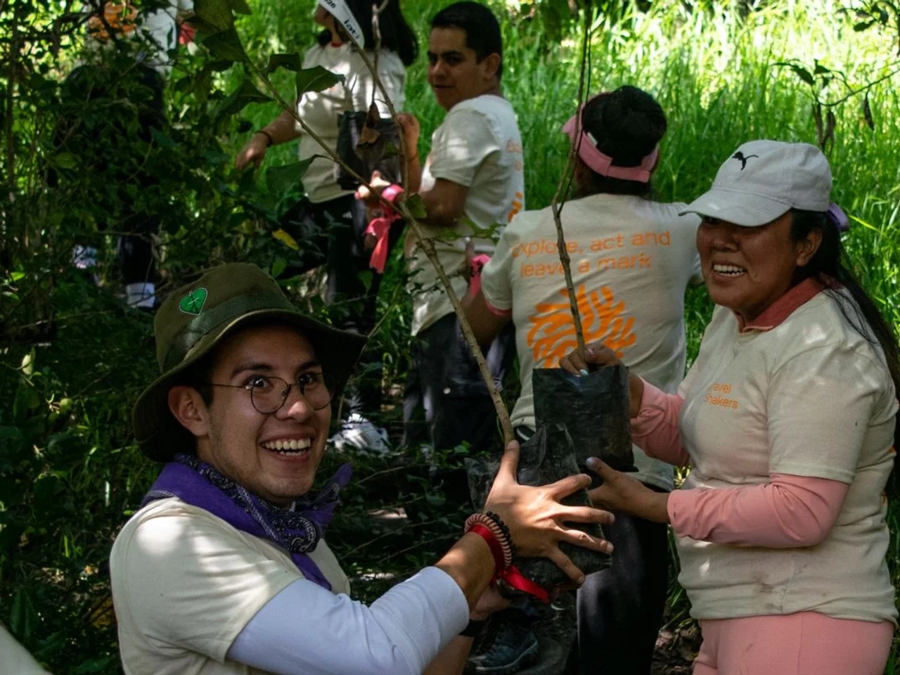 reforestación de IATI Travel Shakers