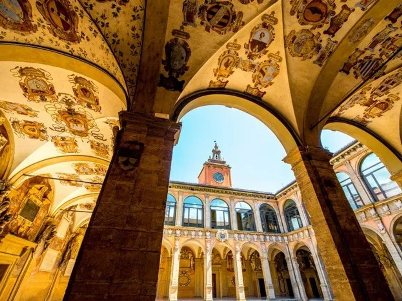 Archiginnasio de Bolonia