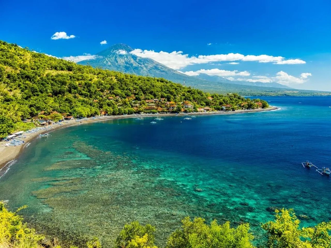 azure beach uma das praias da regiao de amed