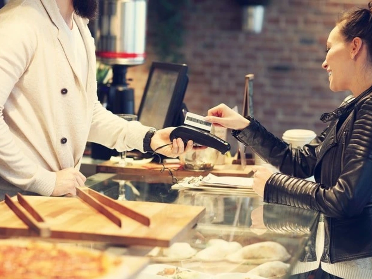 As melhores cartões para viajar sem comissões 2026