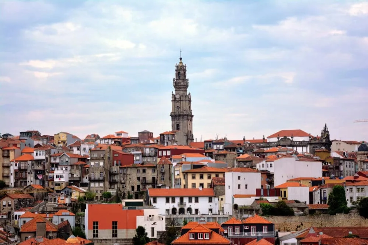 vistas da cidade do porto e da torre dos clerigos