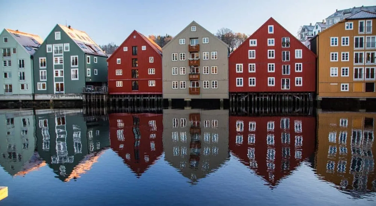 reflejos en el agua en Noruega