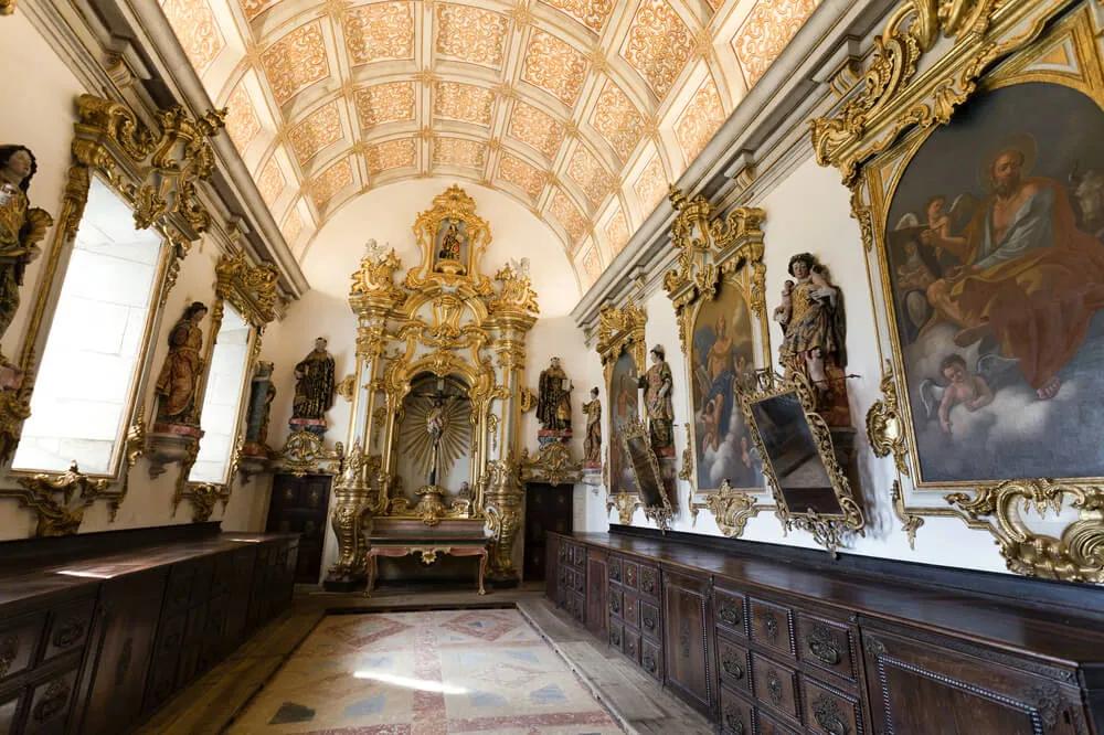 pormenor da sacristia do mosteiro de tibaes