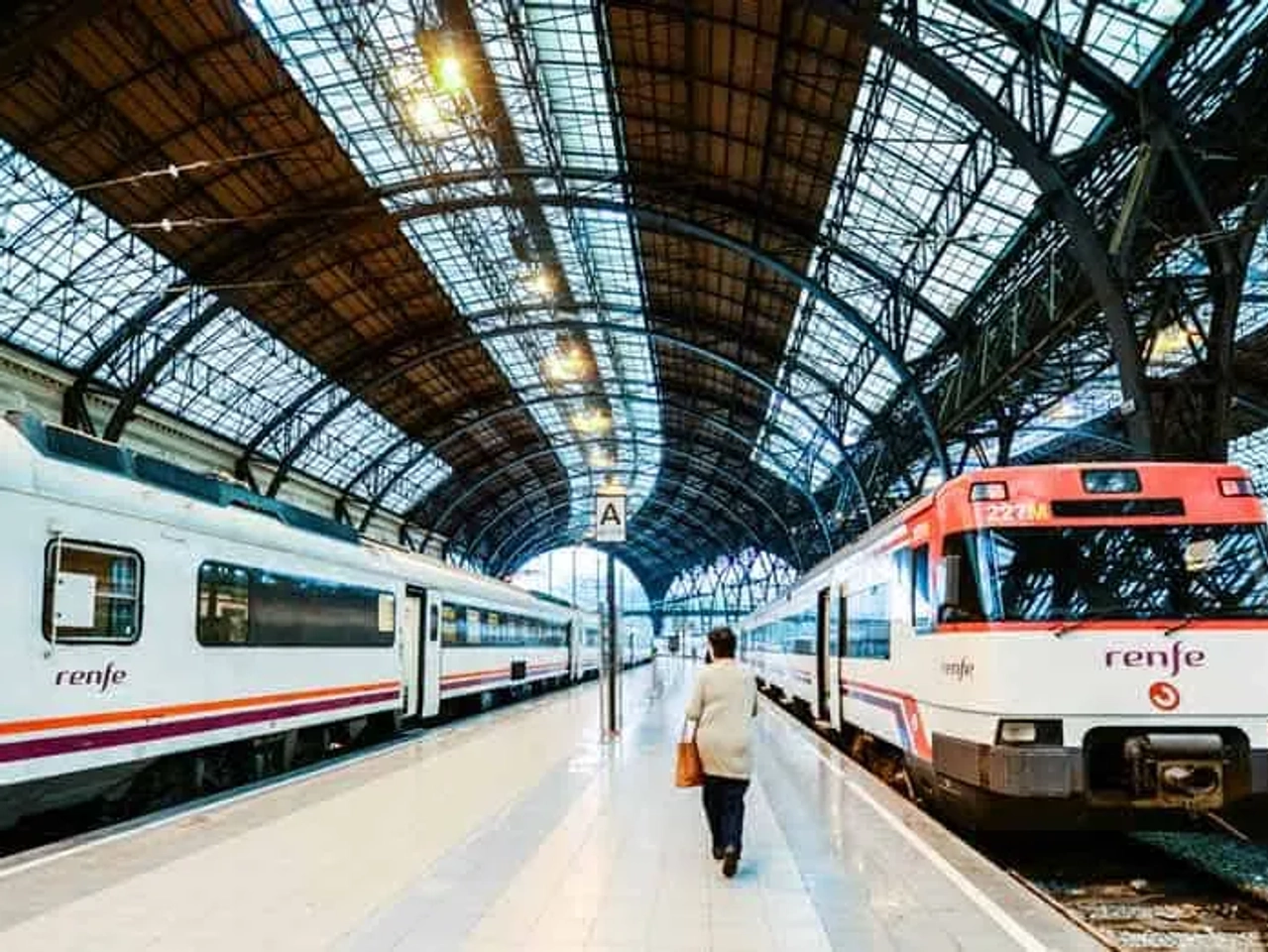 tren desde la Terminal 2 del Aeropuerto de Barcelona al centro de la ciudad
