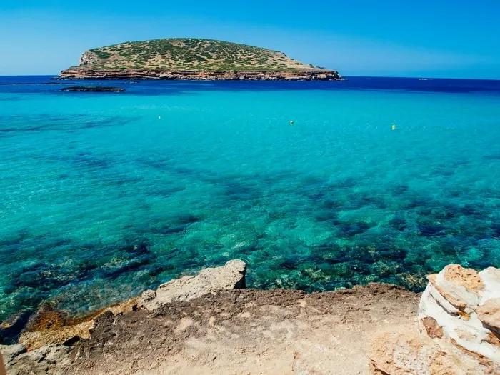 praia cala conta em ibiza
