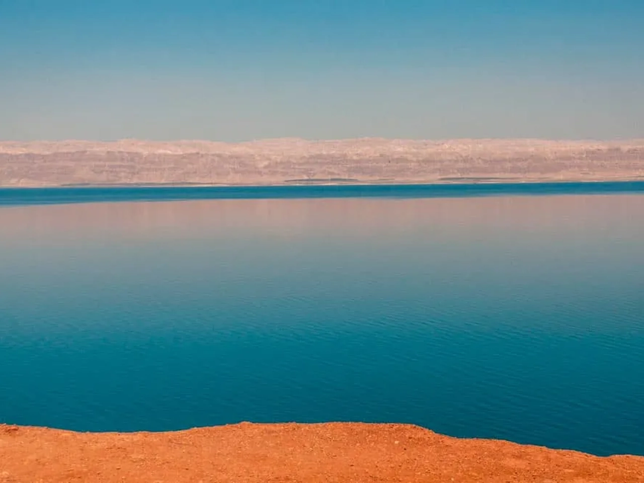 nadar en el Mar Muerto